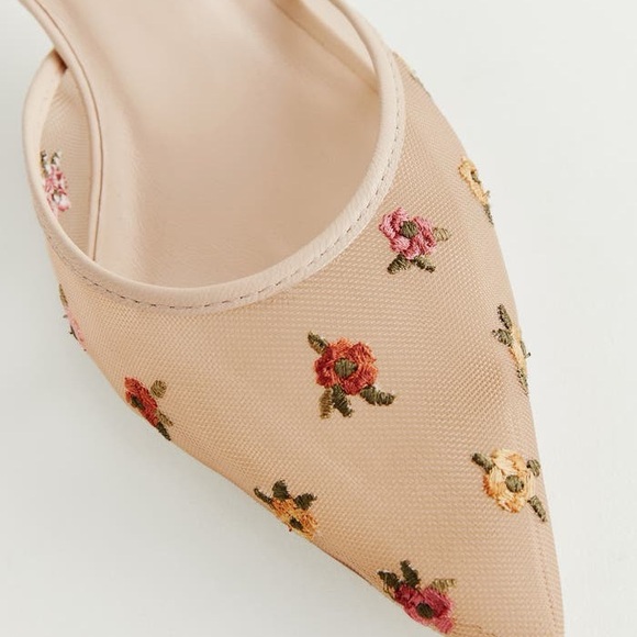 NWT! Reformation Wilda Pointed Toe Kitten Mule - Picture 6 of 10